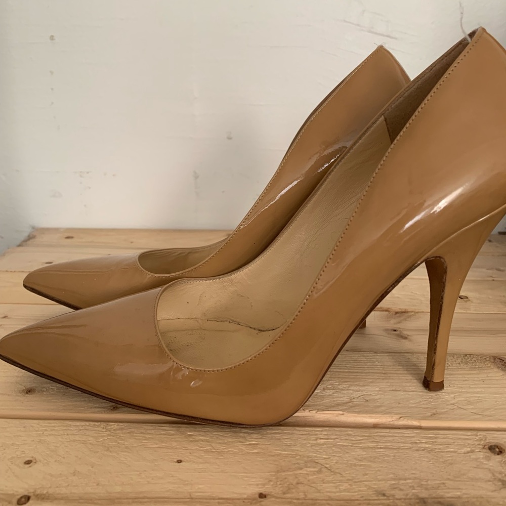 Kate Spade nude pumps